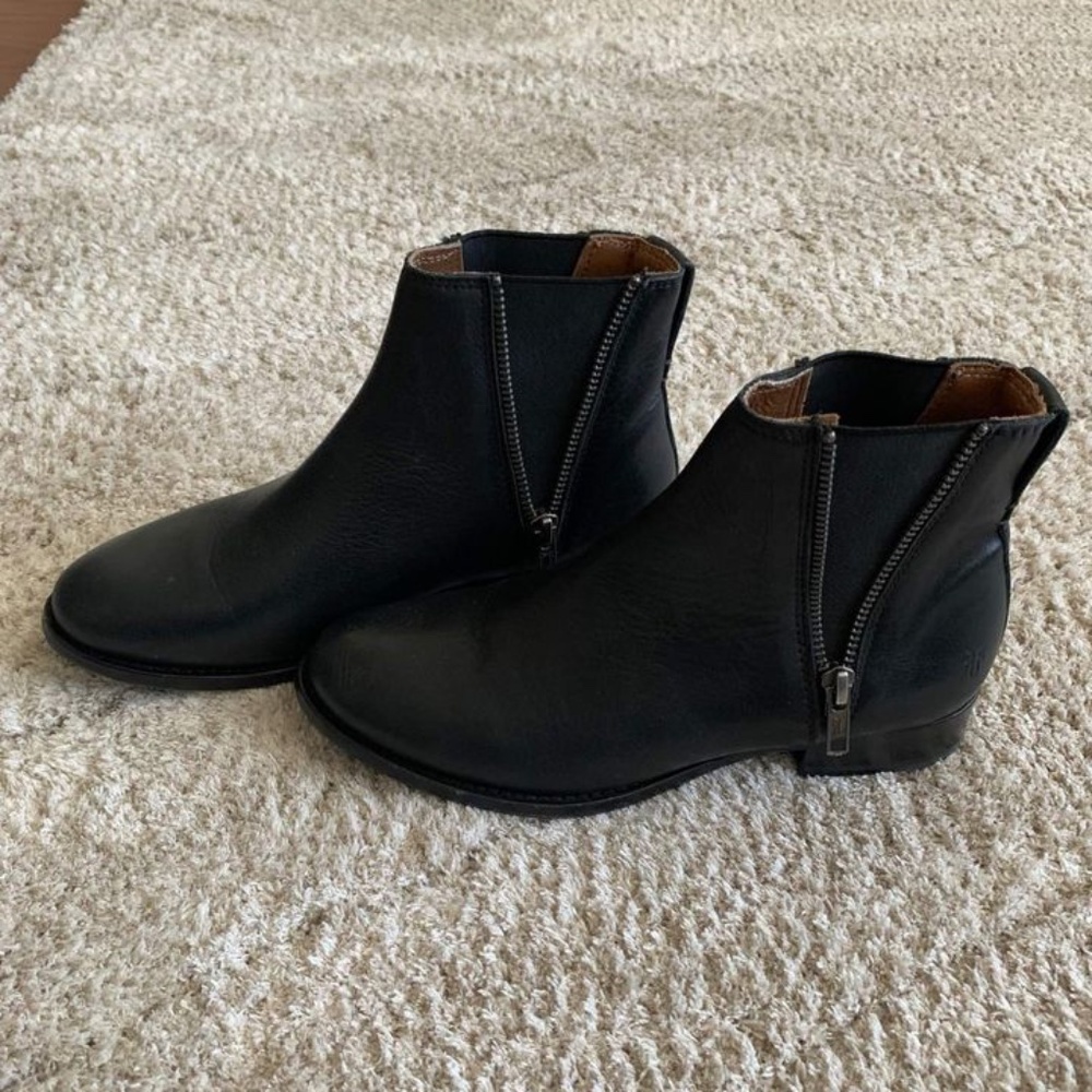 Frye Carly Zip Leather Chelsea Booties